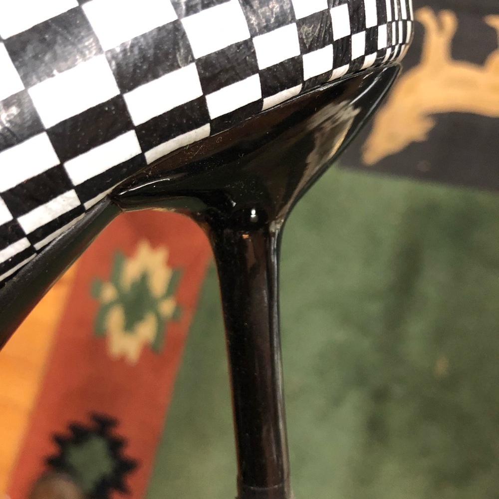 Size 9 cosmic heels! - Picture 7 of 7